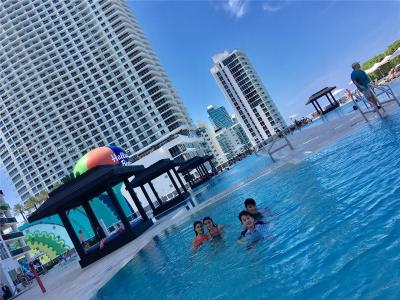 1830 S Ocean Dr 4407, Hallandale Beach, Florida 33009, USA