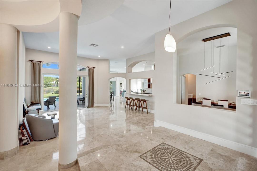 394 Mallard Ln, Weston, Florida 33327, Estados Unidos