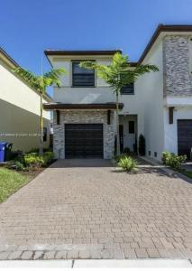 25185 SW 108th Ave, Homestead, Florida 33032, USA