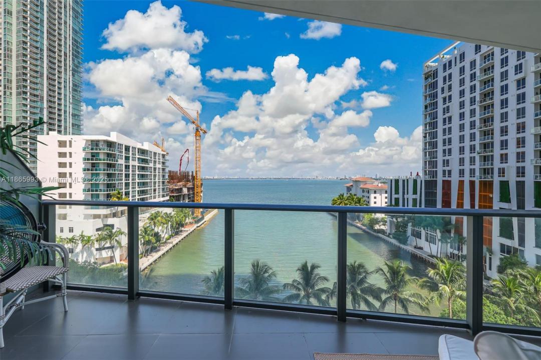 460 NE 28th St 704, Miami, פלורידה 33137, ארצות הברית של אמריקה