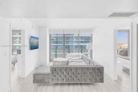 1300 S Miami Ave 3709, Miami, Florida 33130, USA