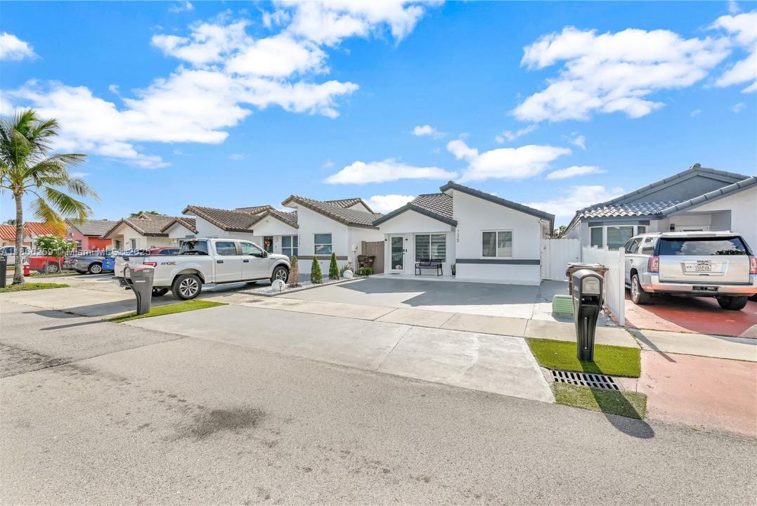 7320 W 29th Ave, Hialeah, 佛羅里達州 33018, 美國