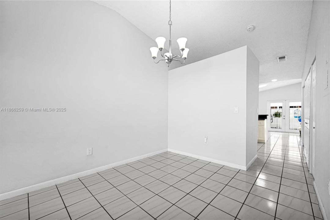 7320 W 29th Ave, Hialeah, 佛羅里達州 33018, 美國
