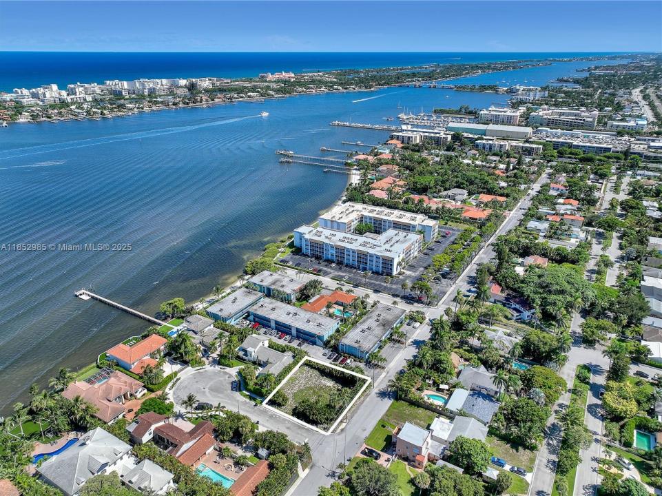 7 Lakeside Palms Ct, Lake Worth, Flórida 33460, Estados Unidos