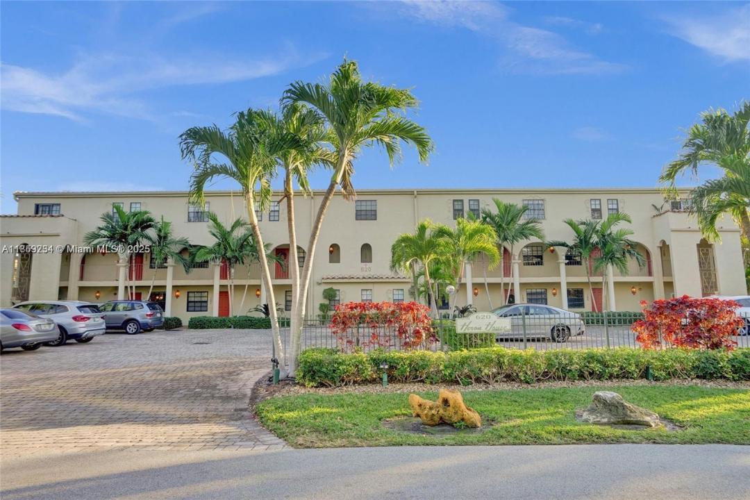 620 NE 28th St 106, Wilton Manors, Florida 33334, Amerika Birleşik Devletleri