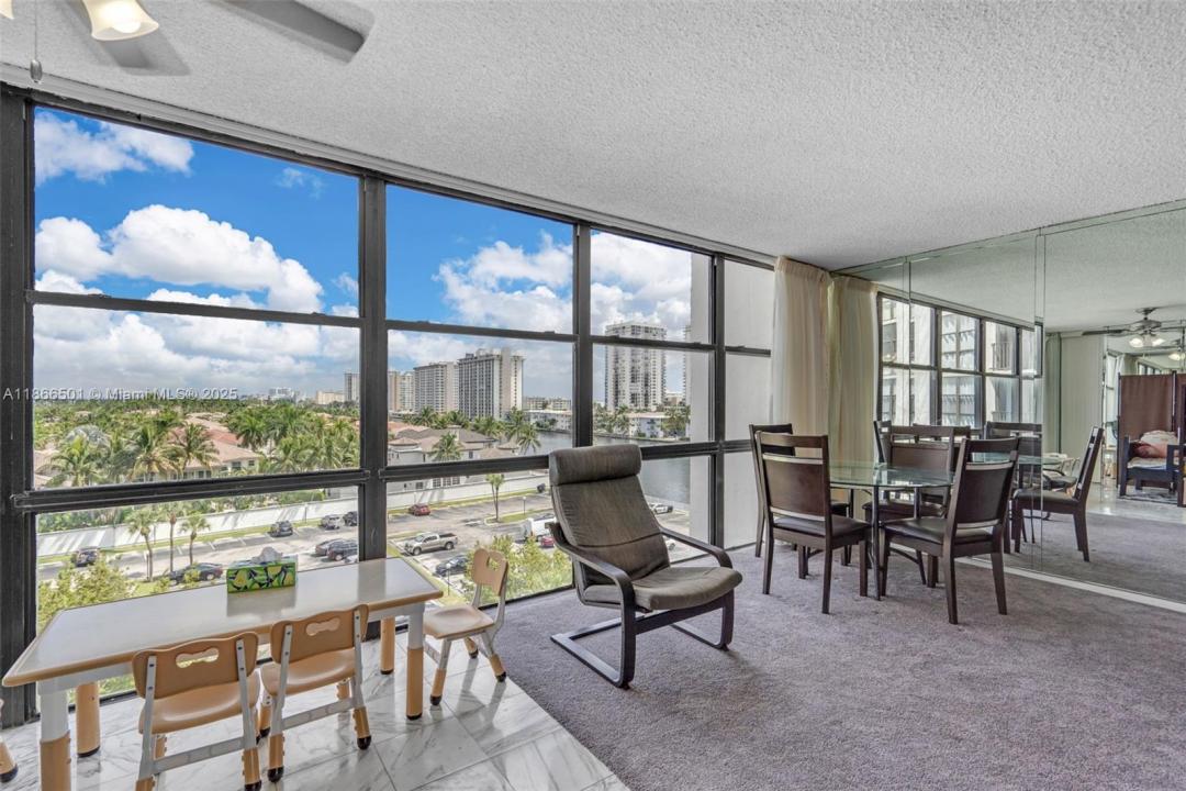 1000 Parkview Dr 715, Hallandale Beach, Floride 33009, États-Unis