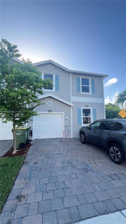 1883 SE 9th Ter, Homestead, Florida 33034