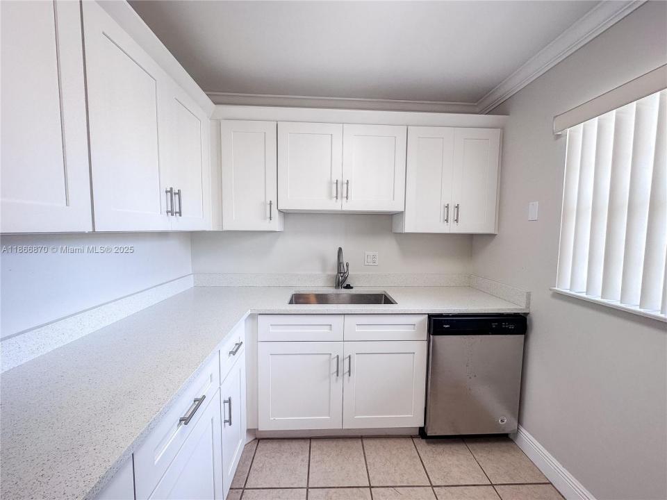 7745 SW 86 ST D-313, Miami, Флорида 33143, Соединенные Штаты
