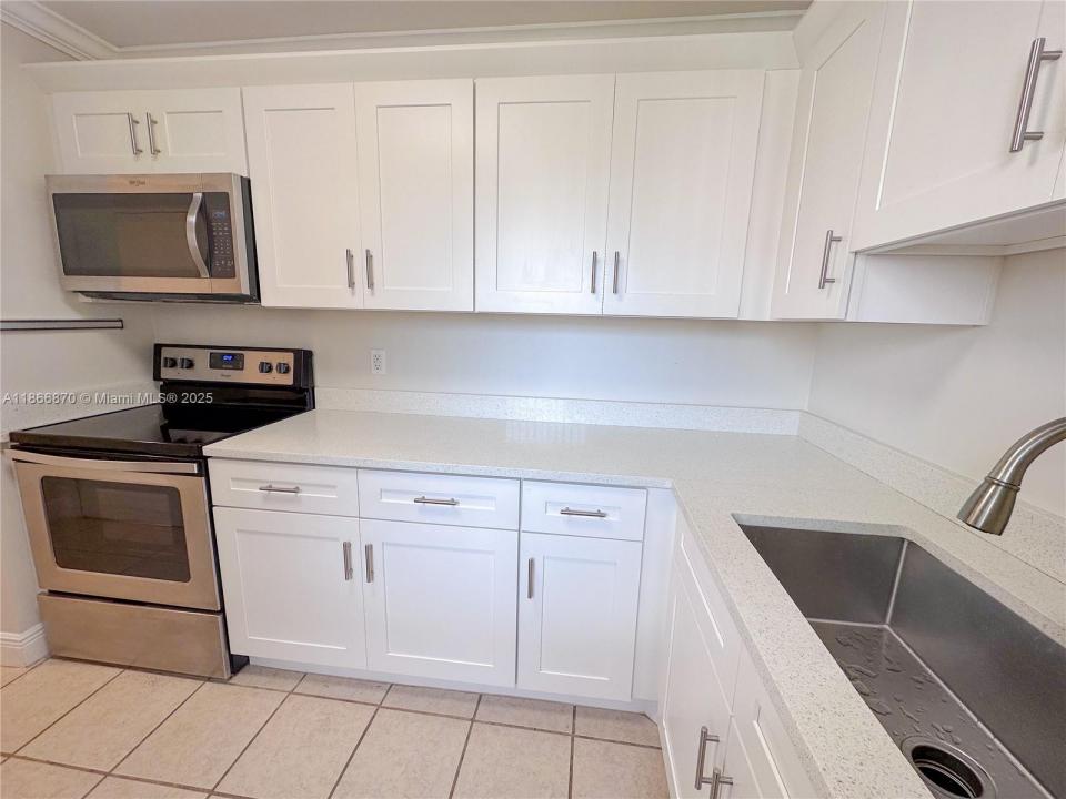 7745 SW 86 ST D-313, Miami, Флорида 33143, Соединенные Штаты