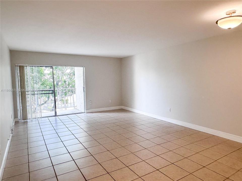 7745 SW 86 ST D-313, Miami, Флорида 33143, Соединенные Штаты