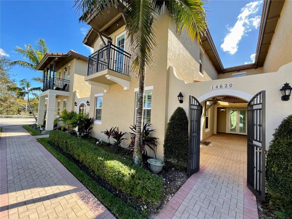 14620 SW 15th St, Pembroke Pines, Флорида 33027, Соединенные Штаты