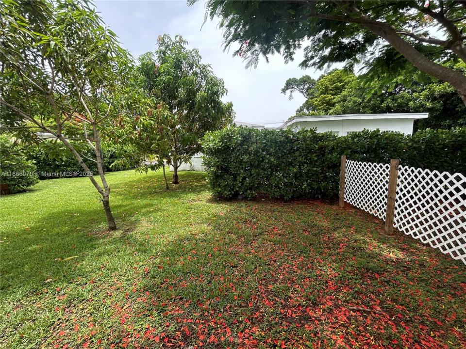 601 NW 90th St 13, El Portal, Flórida 33150, Estados Unidos
