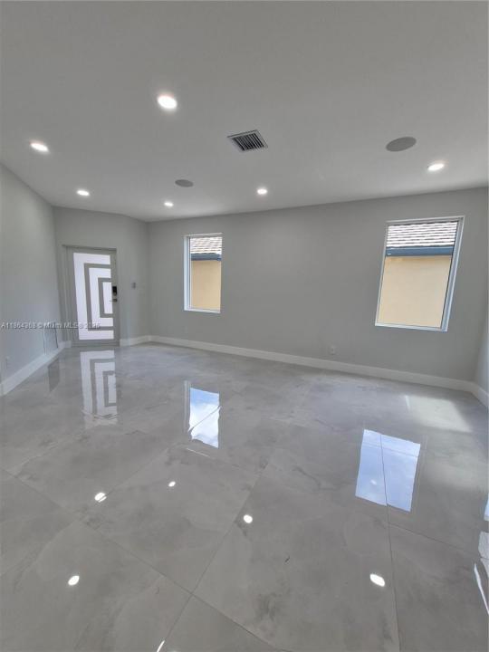 2176 NW 184th Way, Pembroke Pines, Florida 33029