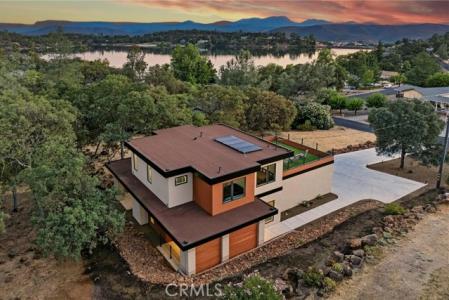 Brookfield Road, Hidden Valley Lake, קליפורניה 95467, ארצות הברית של אמריקה 