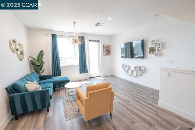 Macarthur Blvd, Oakland, California 94605, Estados Unidos