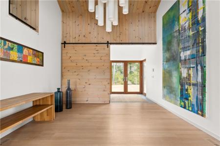 21 Fairview Avenue, Hopkinton, RI 02832, USA
