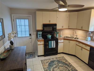 24 Longmeadow Avenue, Middletown, Rhode Island 02842, USA