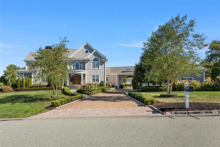95 Devin Drive, Portsmouth, RI 02871, USA