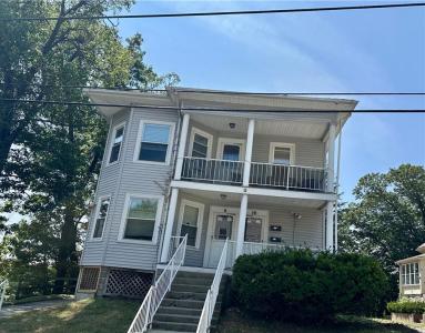 8 Cold Spring Place, Woonsocket, Rhode Island 02895, États-Unis