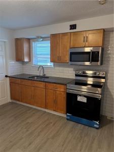 427 High Street 3, Central Falls, RI 02863, USA