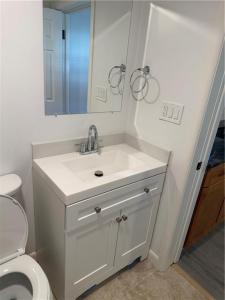 427 High Street 3, Central Falls, Rhode Island 02863