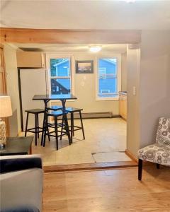 20 Lee Avenue 2, Newport, Rhode Island 02840