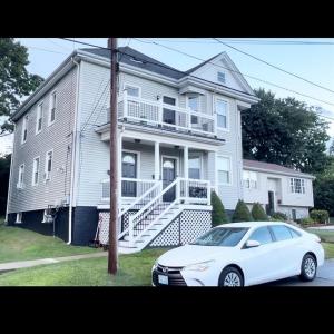 25 Old Oak Ave Avenue 1, Cranston, RI 02920, USA