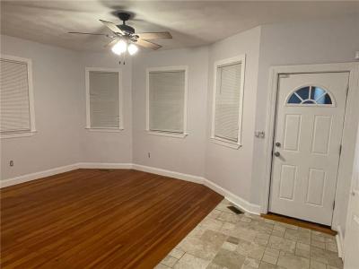 25 Old Oak Ave Avenue 1, Cranston, Rhode Island 02920, Estados Unidos