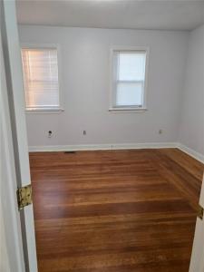 25 Old Oak Ave Avenue 1, Cranston, Rhode Island 02920, Estados Unidos