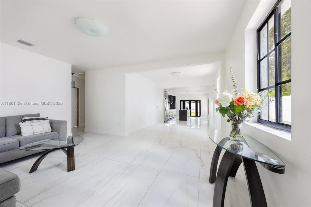 6556 SW 23rd St, West Miami, 佛罗里达州 33155, 美国