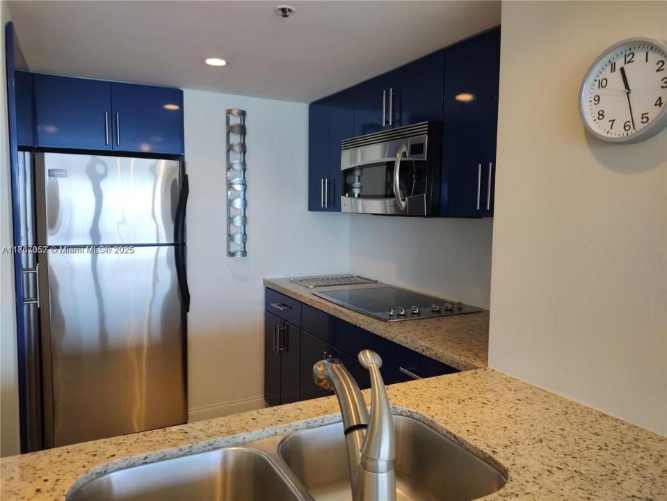 7601 E Treasure Dr 2018, North Bay Village, Florida 33141, Estados Unidos