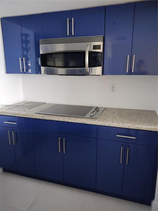 7601 E Treasure Dr 2018, North Bay Village, Florida 33141, Estados Unidos