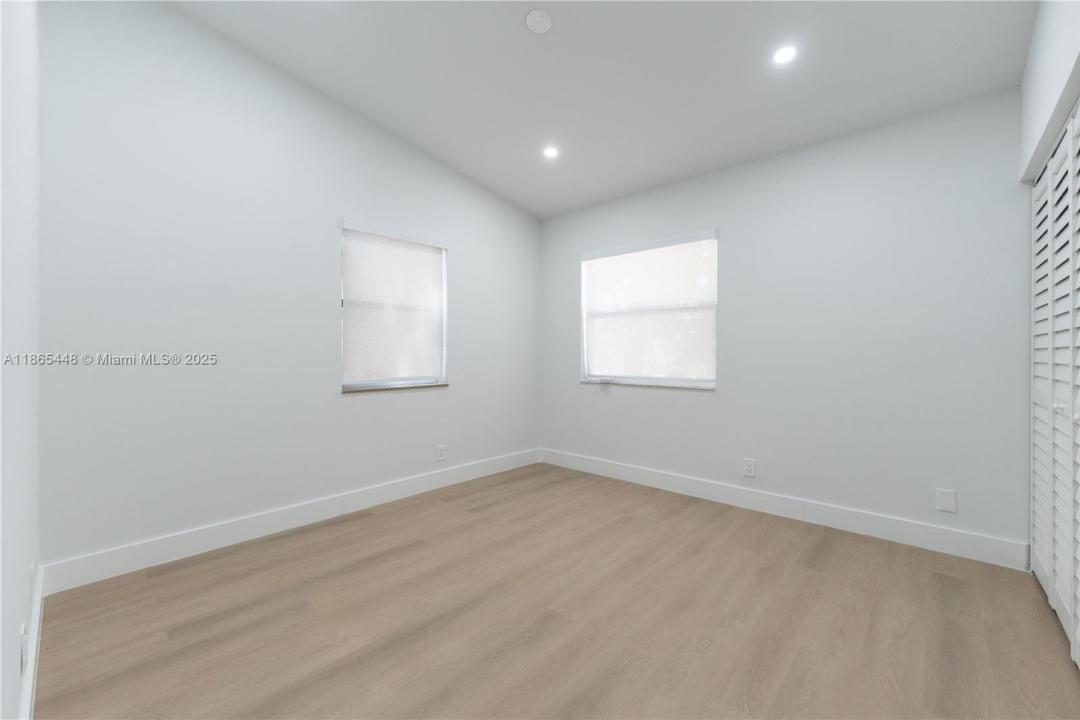 11551 Royal Palm Blvd 1-5, Coral Springs, Флорида 33065, Соединенные Штаты