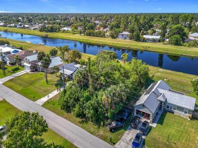 1022 SW Sultan Dr, Port St Lucie, פלורידה 34953, ארצות הברית של אמריקה