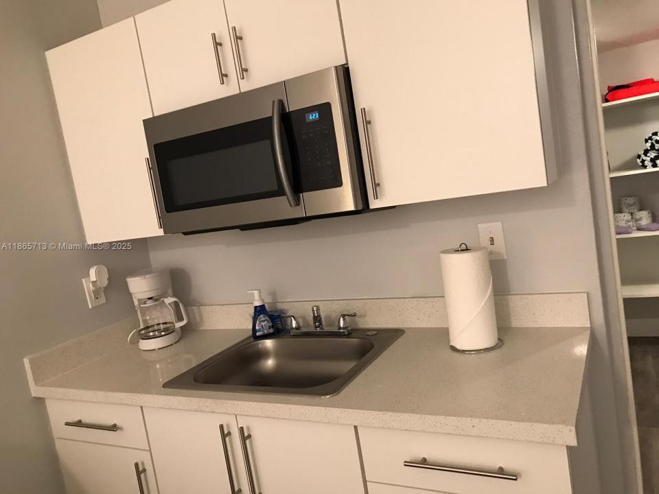 26 Diplomat Pkwy 2215, Hallandale Beach, Floride 33009, États-Unis