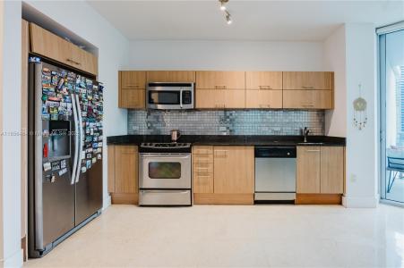 350 S Miami Ave 1814, Miami, Florida 33130, USA