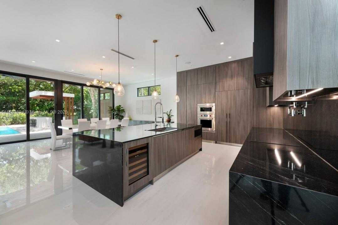 941 NE 92nd St, Miami Shores, Florida 33138