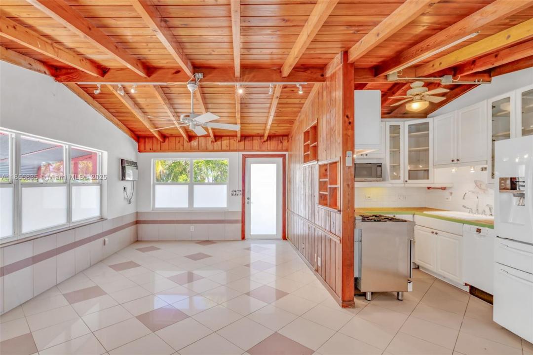 140 Gardenia St, Plantation Key, Флорида 33070, Соединенные Штаты