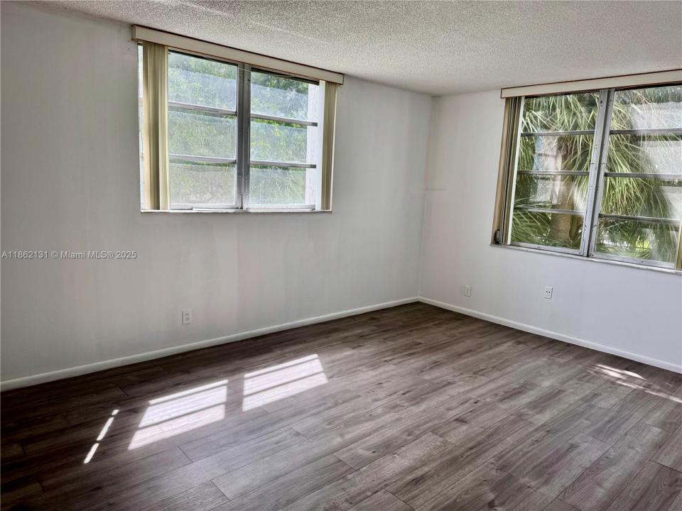 3100 W Rolling Hills Cir 310, Davie, Florida 33328, Estados Unidos