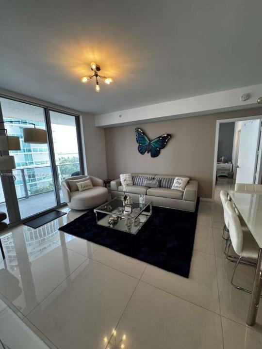 488 NE 18th St 511, Miami, פלורידה 33132, ארצות הברית של אמריקה