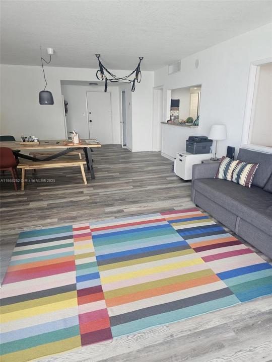 5825 Collins Ave PH1-J, Miami Beach, Florida 33140, Stati Uniti