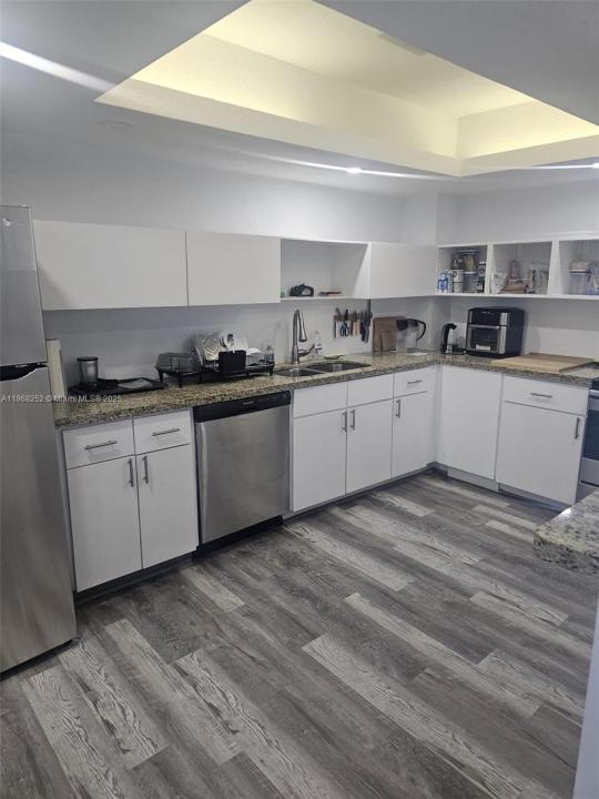 5825 Collins Ave PH1-J, Miami Beach, Florida 33140, Stati Uniti
