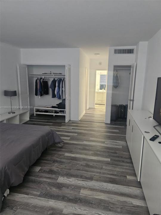 5825 Collins Ave PH1-J, Miami Beach, Florida 33140, Stati Uniti