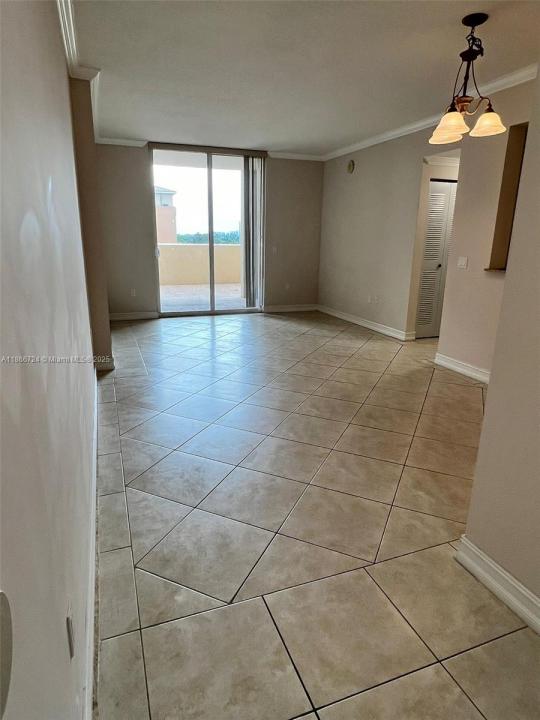 117 NW 42nd Ave 508, Miami, Florida 33126, Estados Unidos