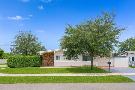 5250 SW 96th Ave, Miami, Florida 33165, USA
