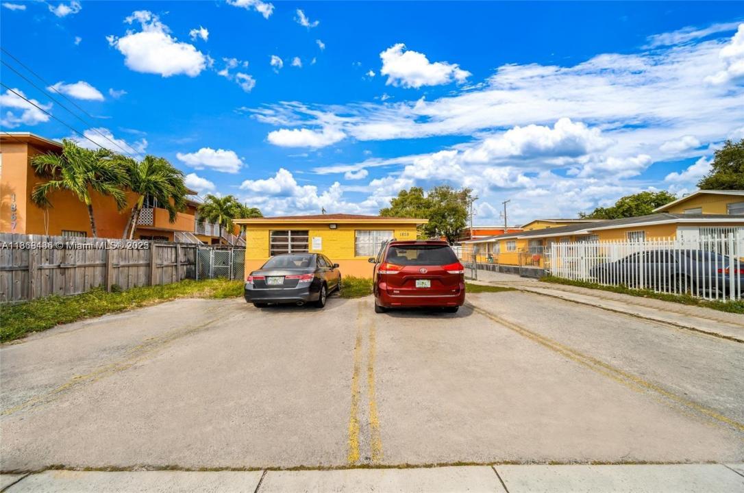 1859 NW 35th St, Miami, Florida 33142