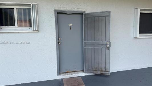 11307 SW 200th St 111-B, Miami, Florida 33157, USA