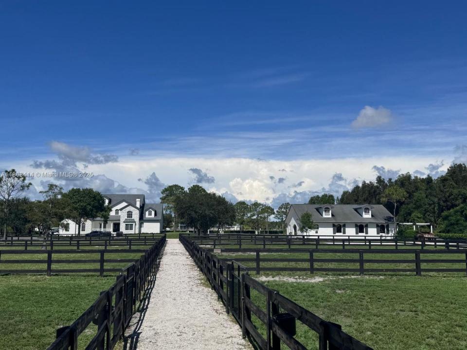 2203 Prarieview Dr, Loxahatchee, Флорида 33470, Соединенные Штаты
