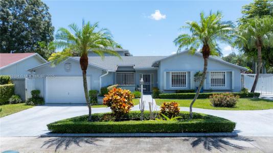 11680 SW 92nd St, Miami, Florida 33176, USA