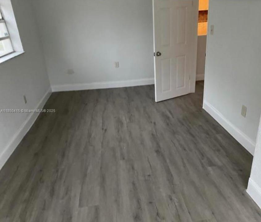 11929 SW 216th St, Miami, Florida 33170